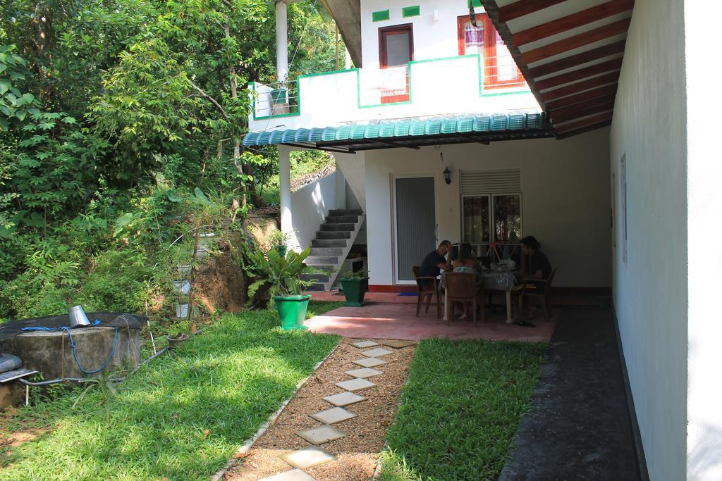 Little Mount Guest House Mirissa Exterior photo